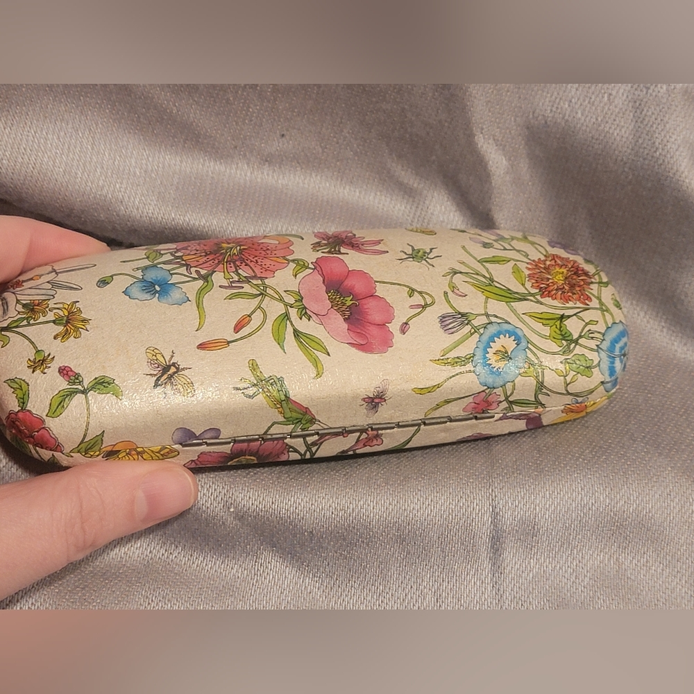 Beautiful and Fun Floral Eye Glasses Case